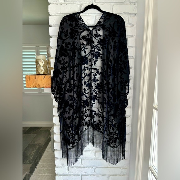 Midnight Blue Kimono, velvet burn out pattern with fringe - Picture 6 of 12